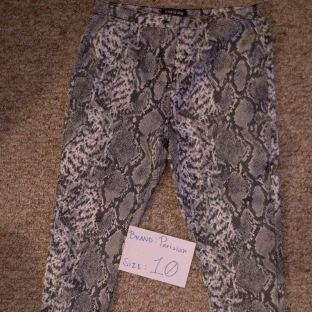 Snake skin style jeggins